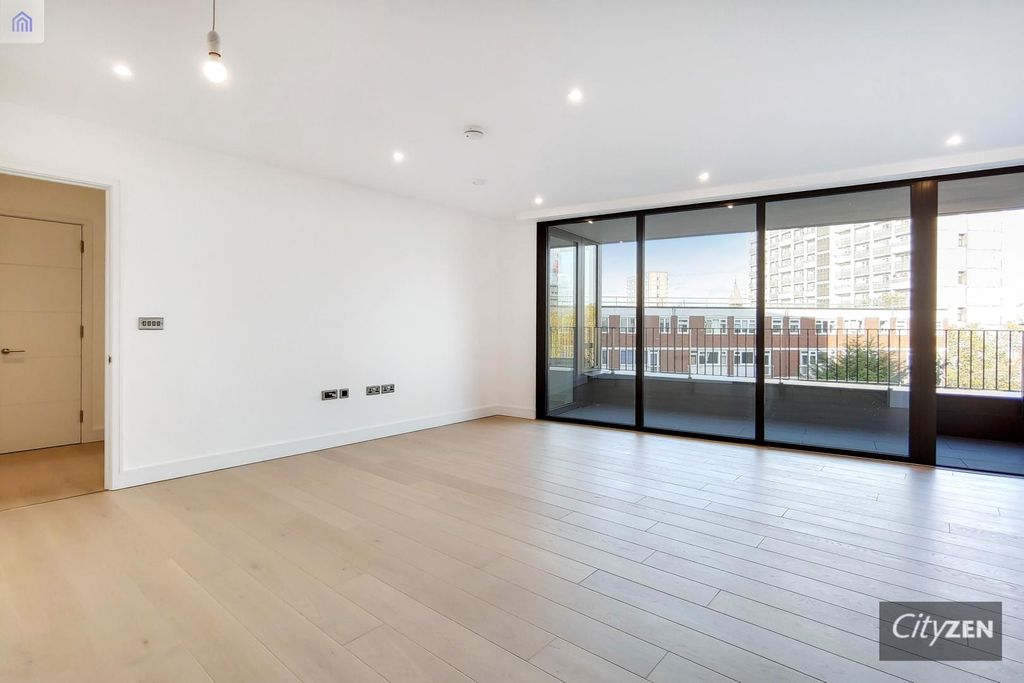 Property photo 1 of 21 Reception Room