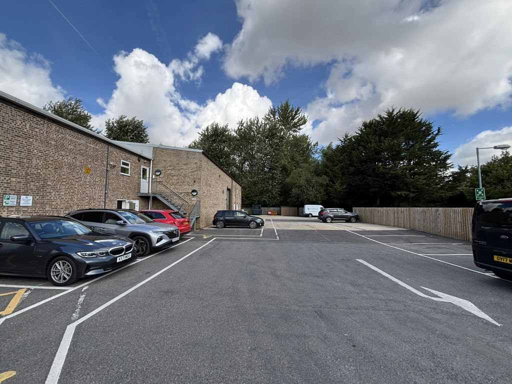 Property photo 3 of 11 Img_0098.Jpg