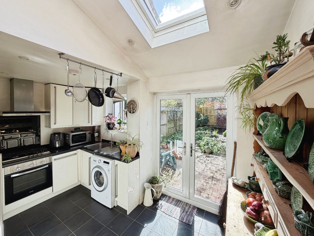 Property photo 3 of 18 4955858