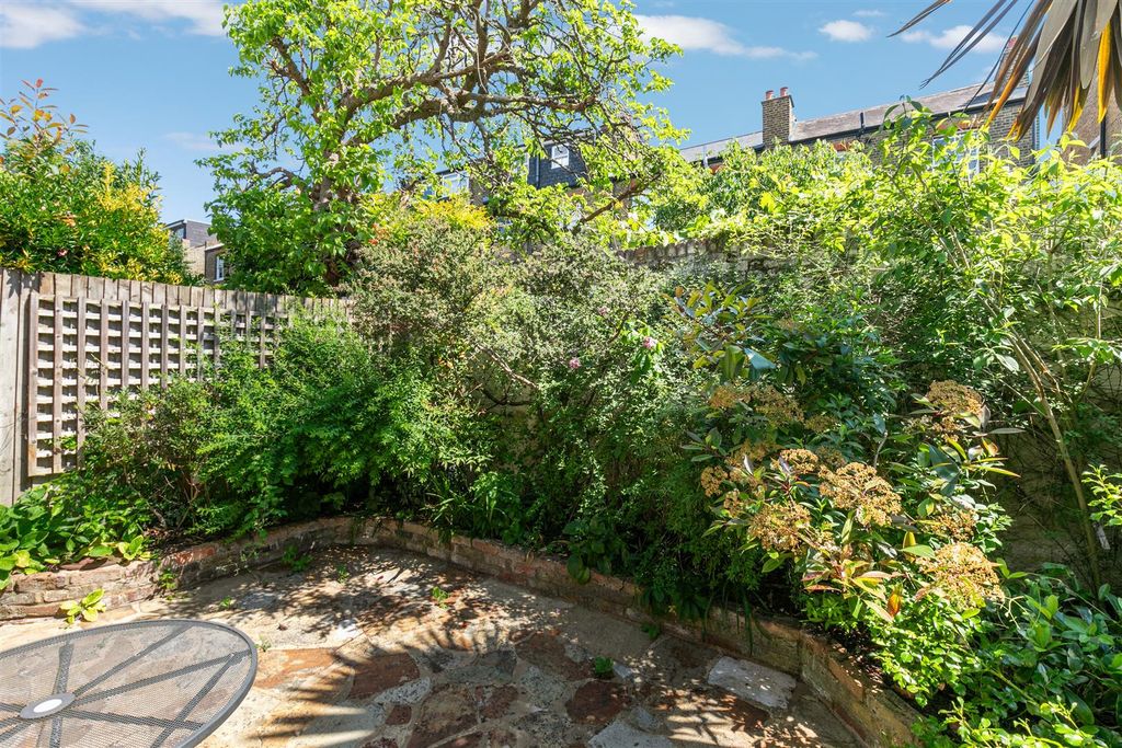Property photo 3 of 11 Upham Park Road, W4 - For Sale