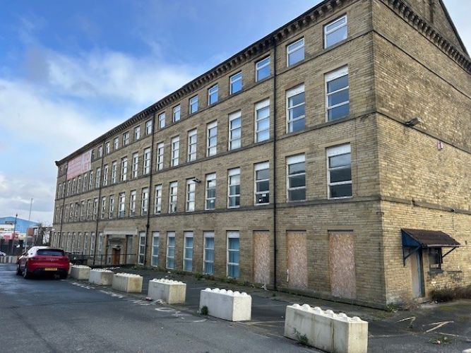 Property photo 3 of 4