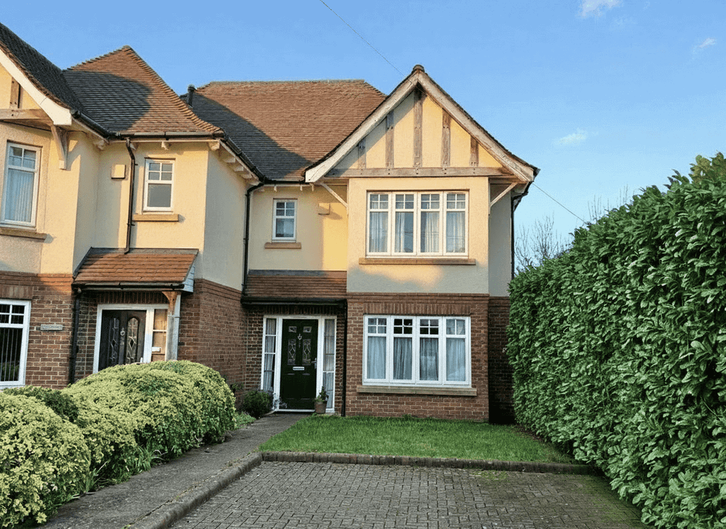 Property photo 1 of 23 3/4 Bedroom Town House