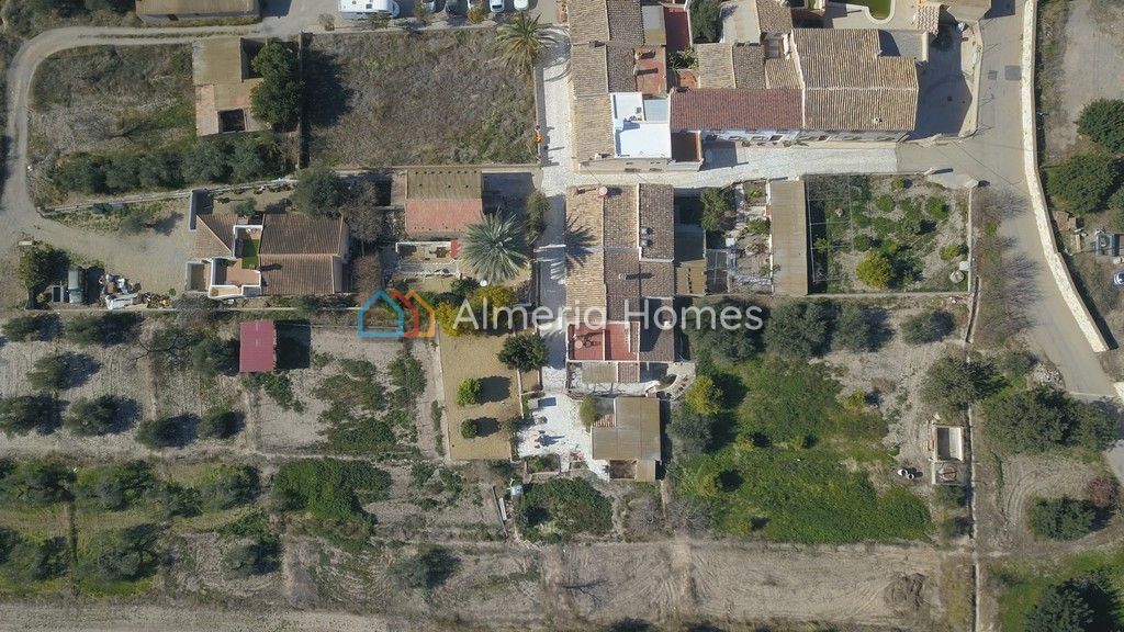 Property photo 2 of 20