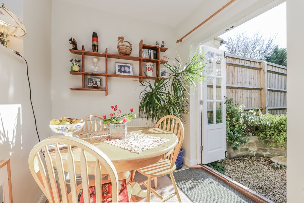 Property photo 2 of 7 77690