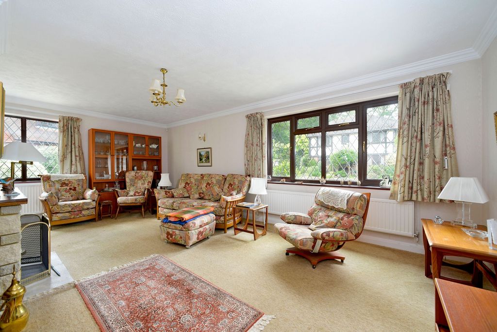 Property photo 2 of 17