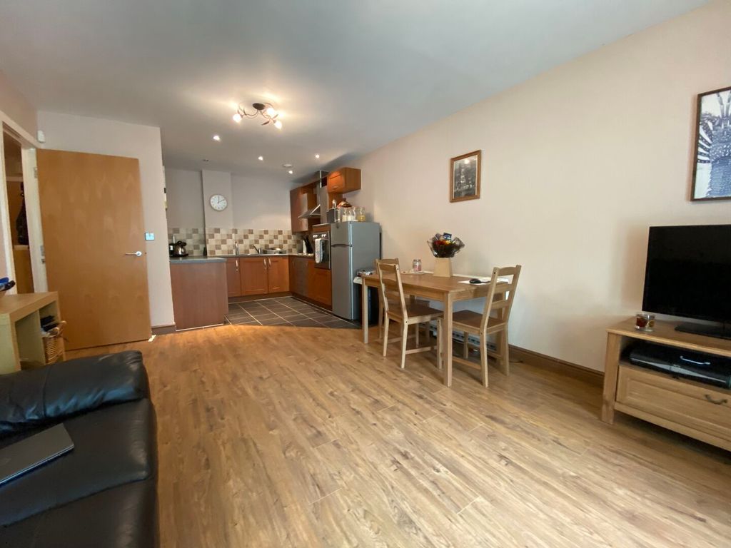 Property photo 3 of 11 Img_31774_8_Original.Jpg