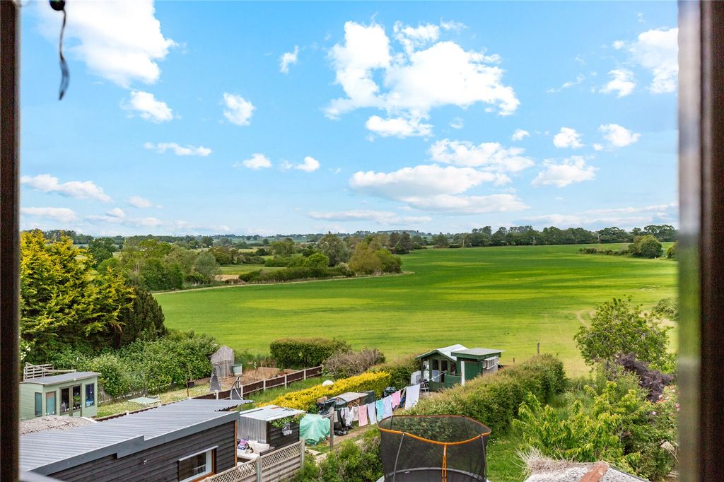 Property photo 3 of 19 Farmland Views