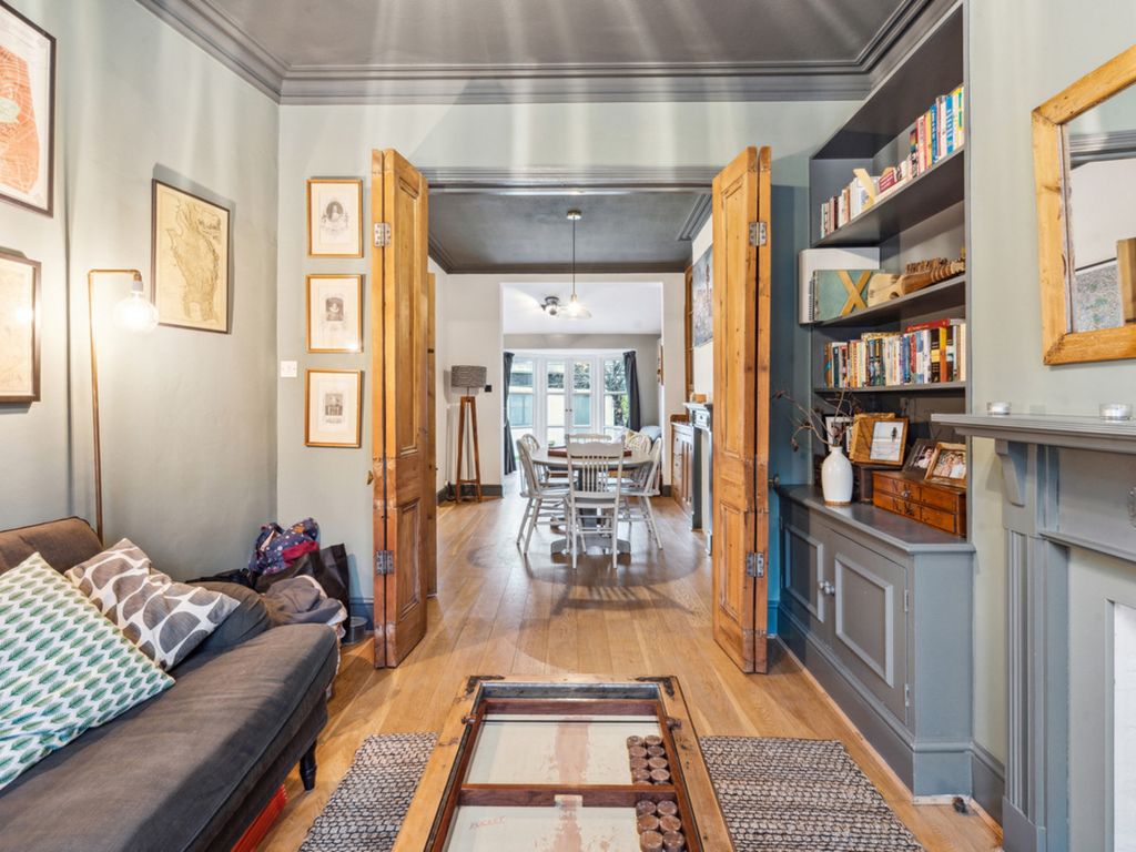 Property photo 3 of 14