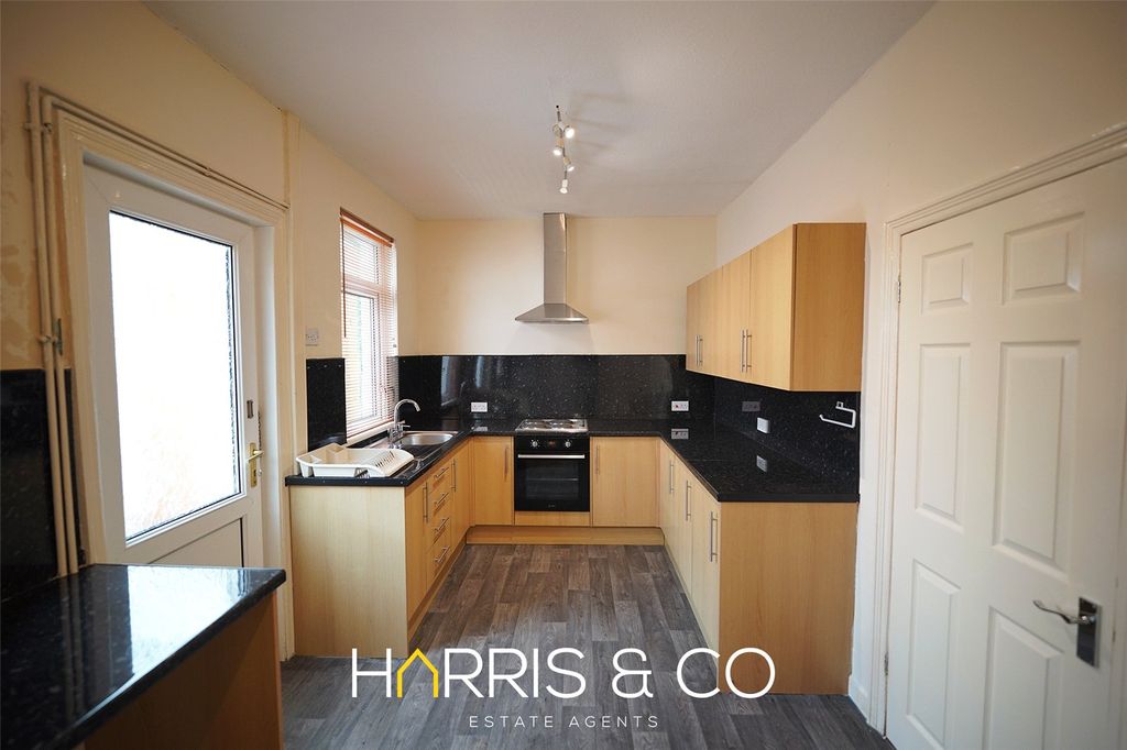 Property photo 3 of 10 Picture No. 13