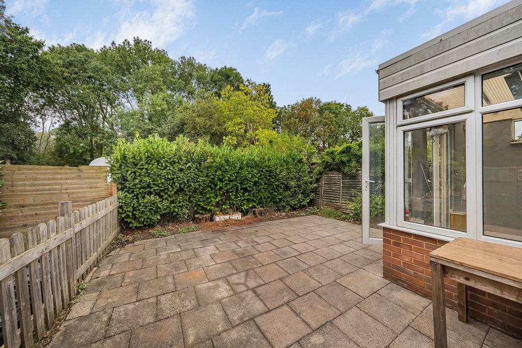 Property photo 2 of 4