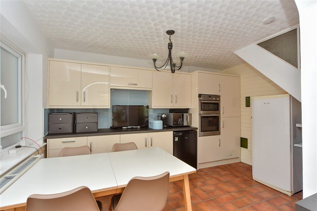 Property photo 3 of 11 Kitchen/Diner