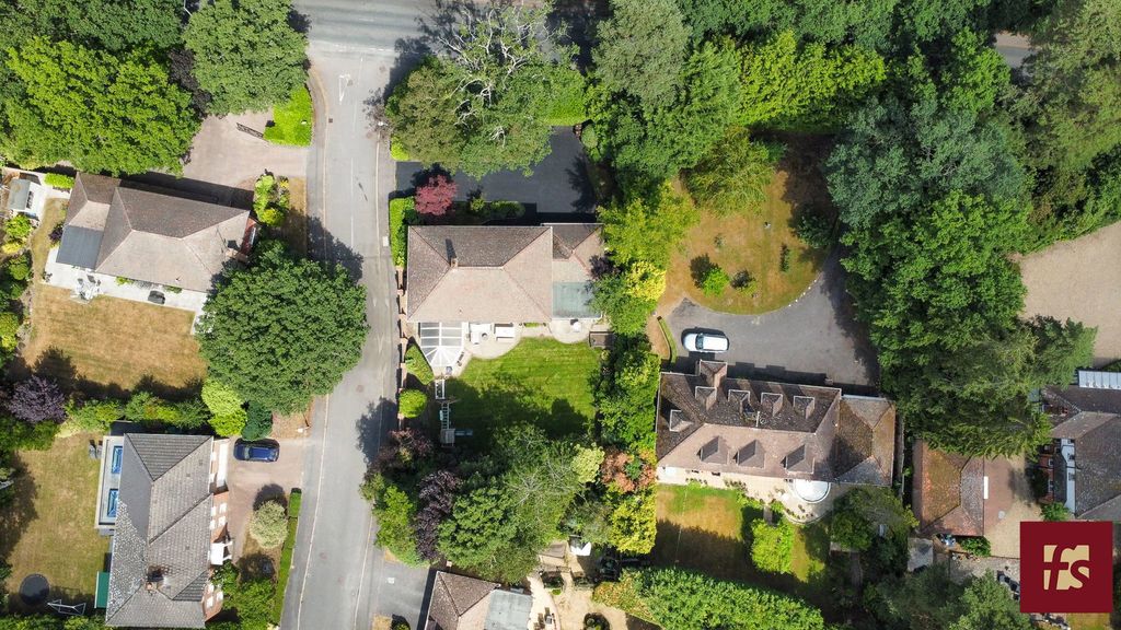 Additional image 31 of 5 bed detached house for saleTalisman Close, Crowthorne, Berkshire RG45