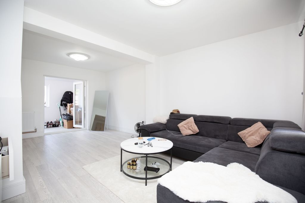 Property photo 3 of 17 Mw-7372