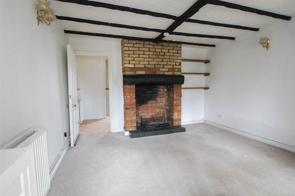 Property photo 3 of 8 Living Room