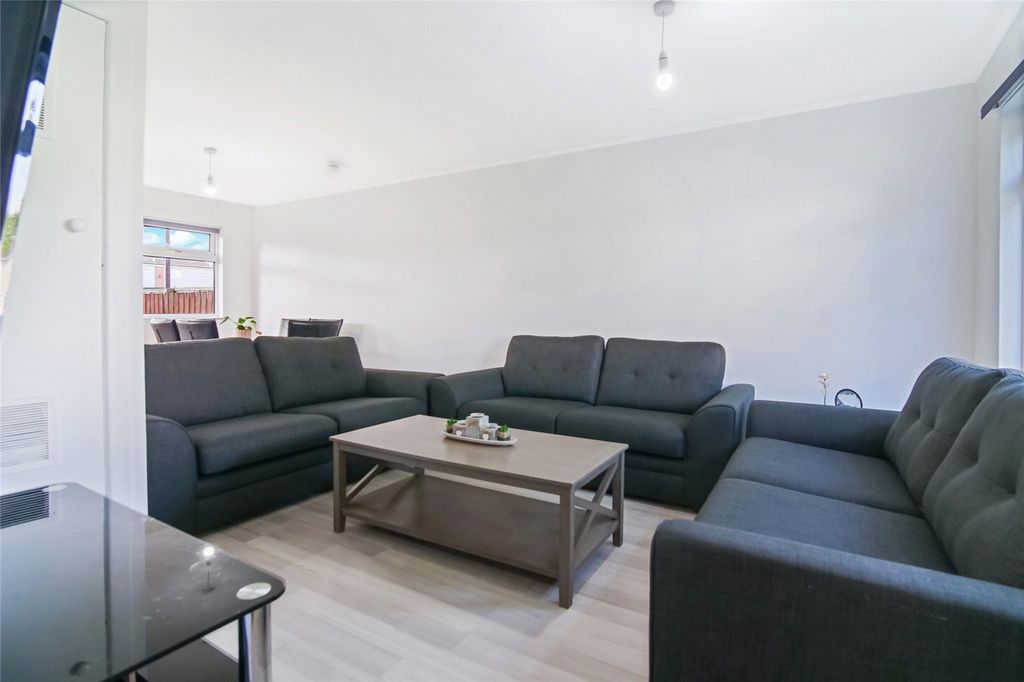 Property photo 2 of 16 Picture No. 06