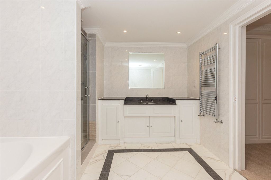 Property photo 2 of 21 Picture No. 05