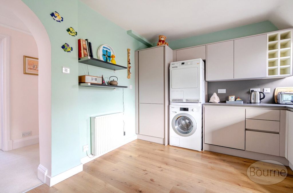Additional image 14 of 3 bed flat for saleHawkley, Liss, Hampshire GU33
