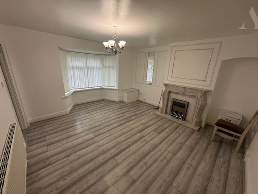 Property photo 2 of 11 1 Fernbank Road Front Receotion.Jpeg