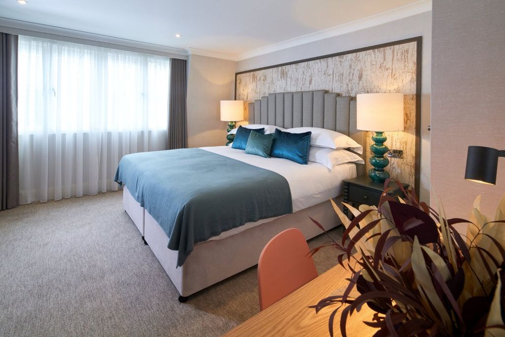 Property photo 2 of 12