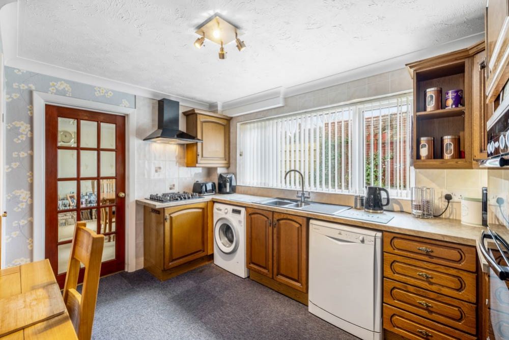 Property photo 3 of 25 55 Apeldoorn Gardens (Spalding)-17