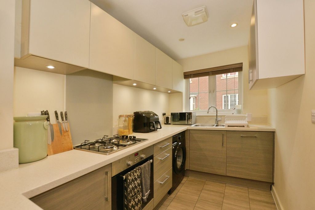 Property photo 3 of 17 Open Plan