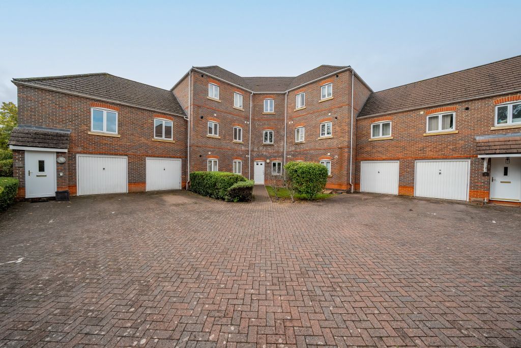Property photo 2 of 24