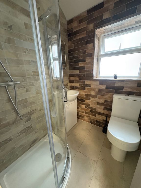 Property photo 3 of 14 Img_7169