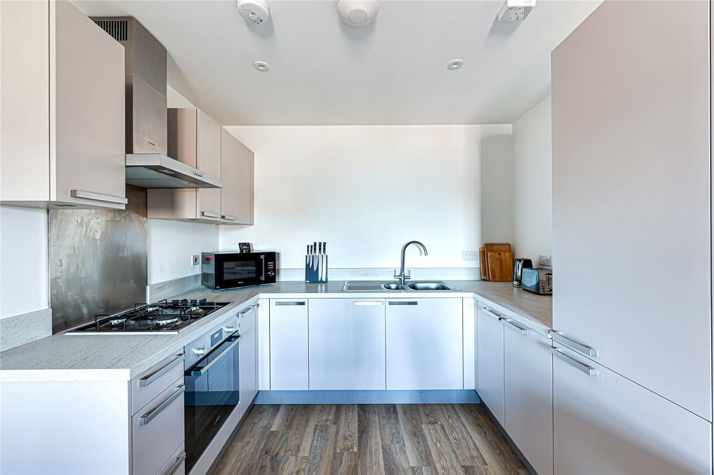 Property photo 3 of 14 Picture No. 17