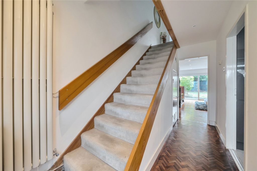 Property photo 2 of 18 Picture No. 08