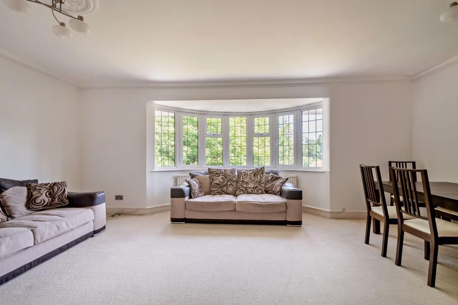 Property photo 3 of 11