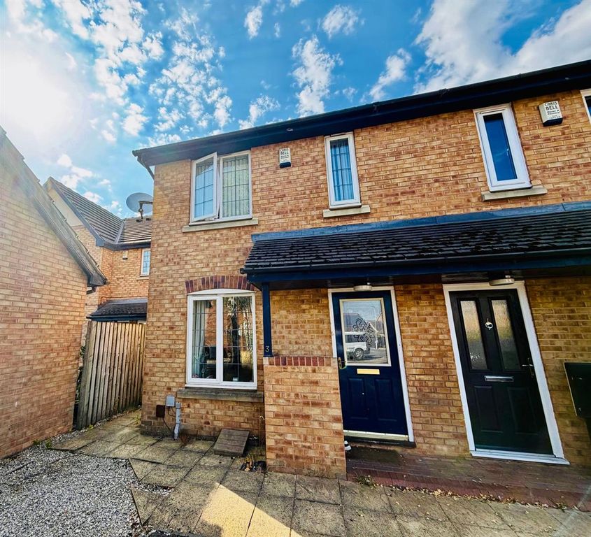 Property photo 1 of 11