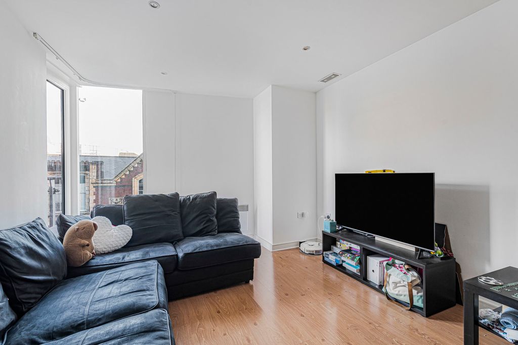 Property photo 2 of 13 Reception Room