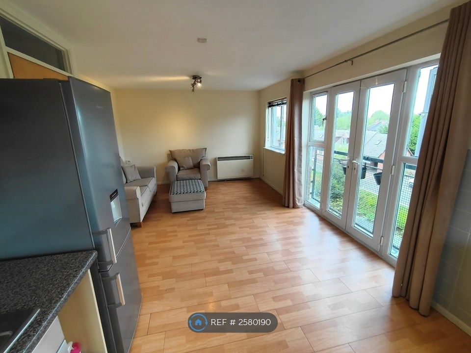 Property photo 3 of 10 Lounge/Kitchen