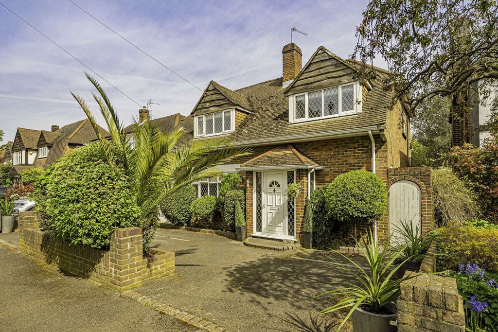 Property photo 1 of 8