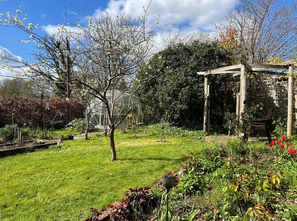 Property photo 2 of 19 Photo 2