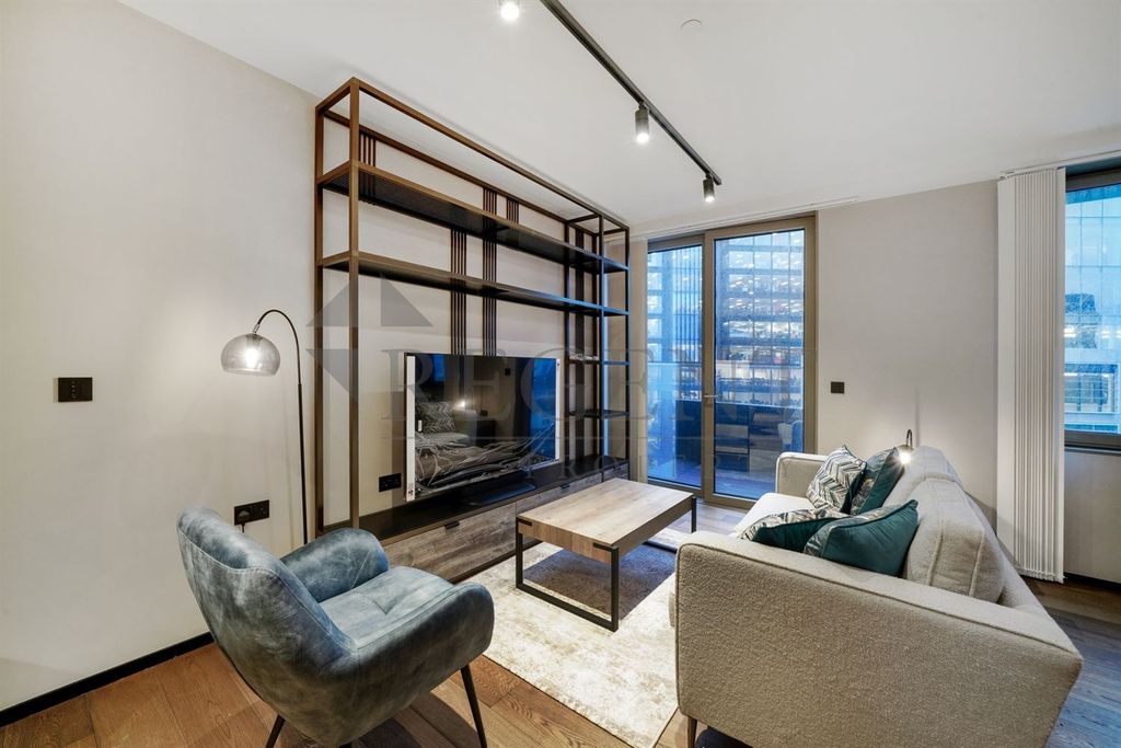 Property photo 2 of 21 Reception