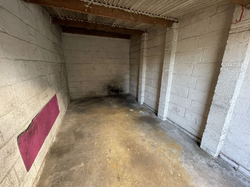 Property photo 2 of 2 Photo 2