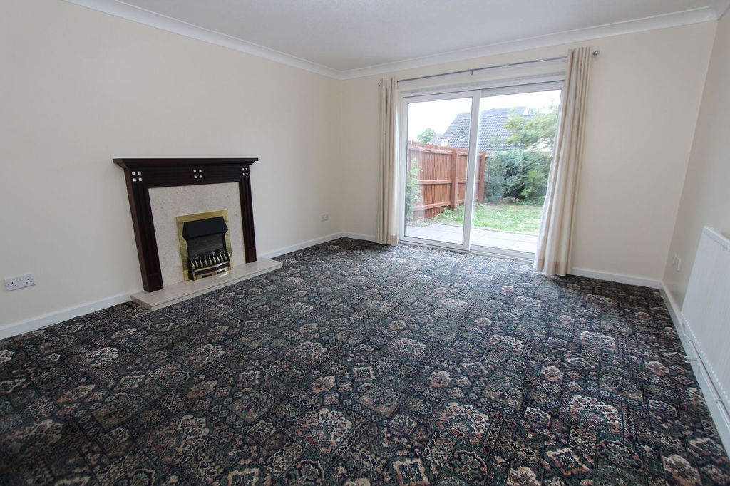 Property photo 3 of 19