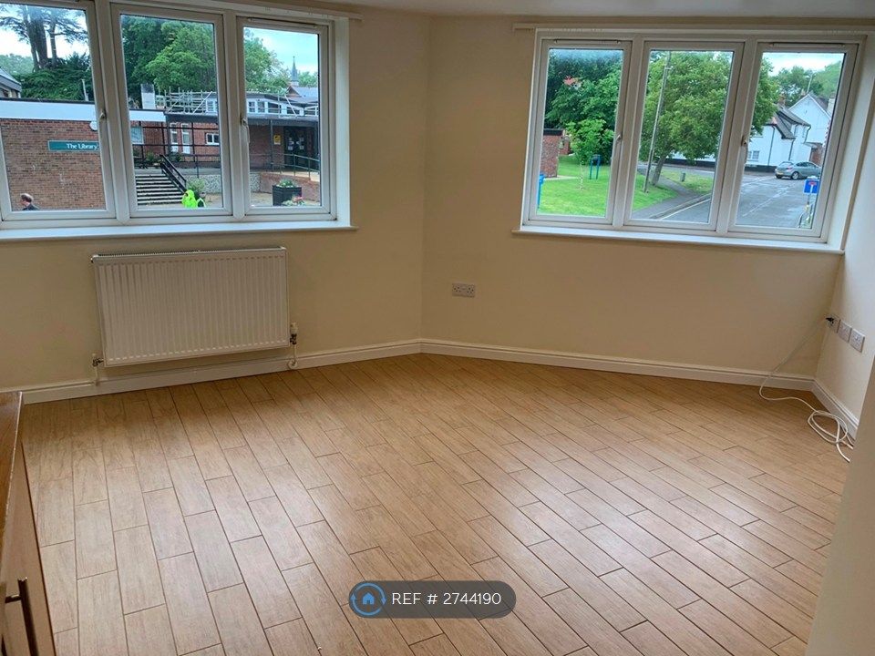 Property photo 3 of 6 Lounge