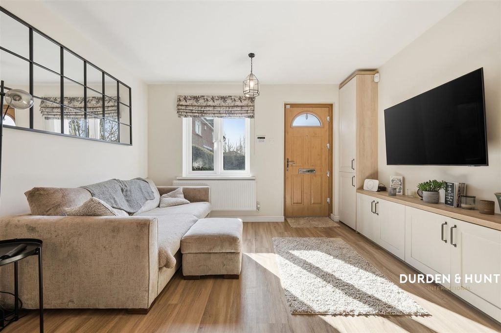 Property photo 2 of 22