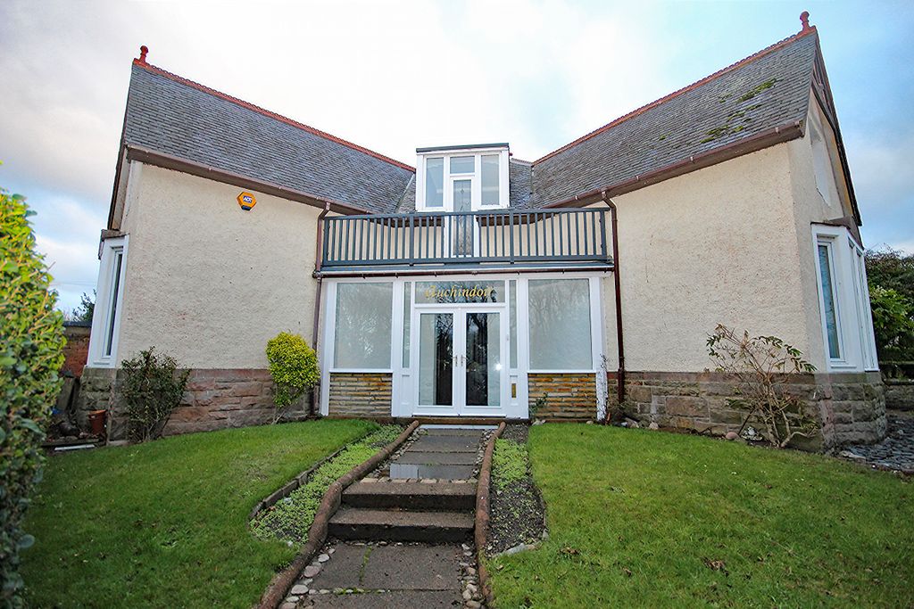 Property photo 2 of 31