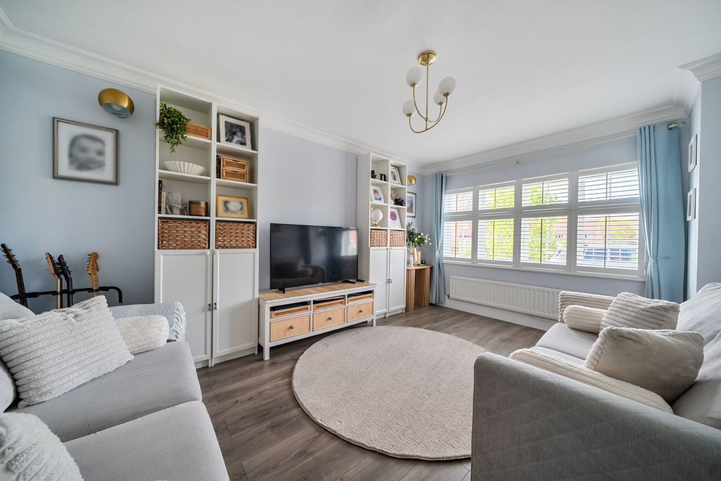 Property photo 2 of 29