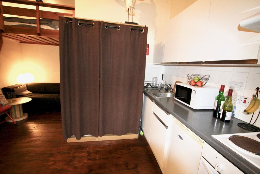 Property photo 2 of 14 Photo 1