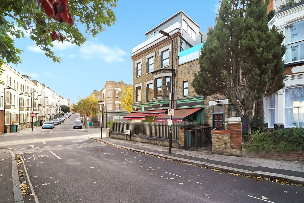 Property photo 3 of 14 Picture No. 14