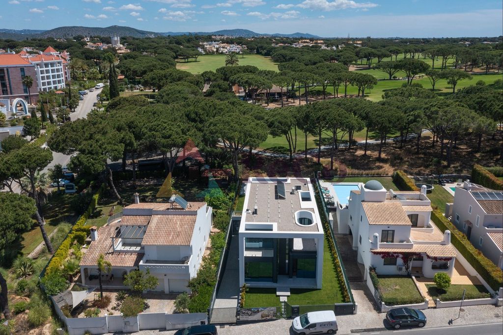 Property photo 1 of 28 New Build Villa With Panoramic Golf Views In Vilamoura