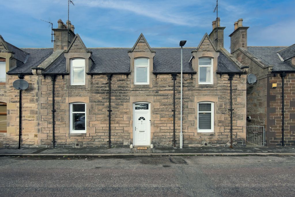 Property photo 1 of 25 Exterior Lead