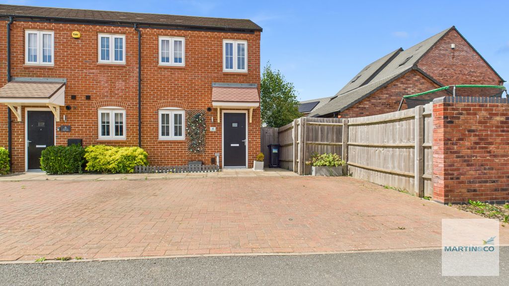 Property photo 1 of 19 Cam03663G0-Pr0154-Still018
