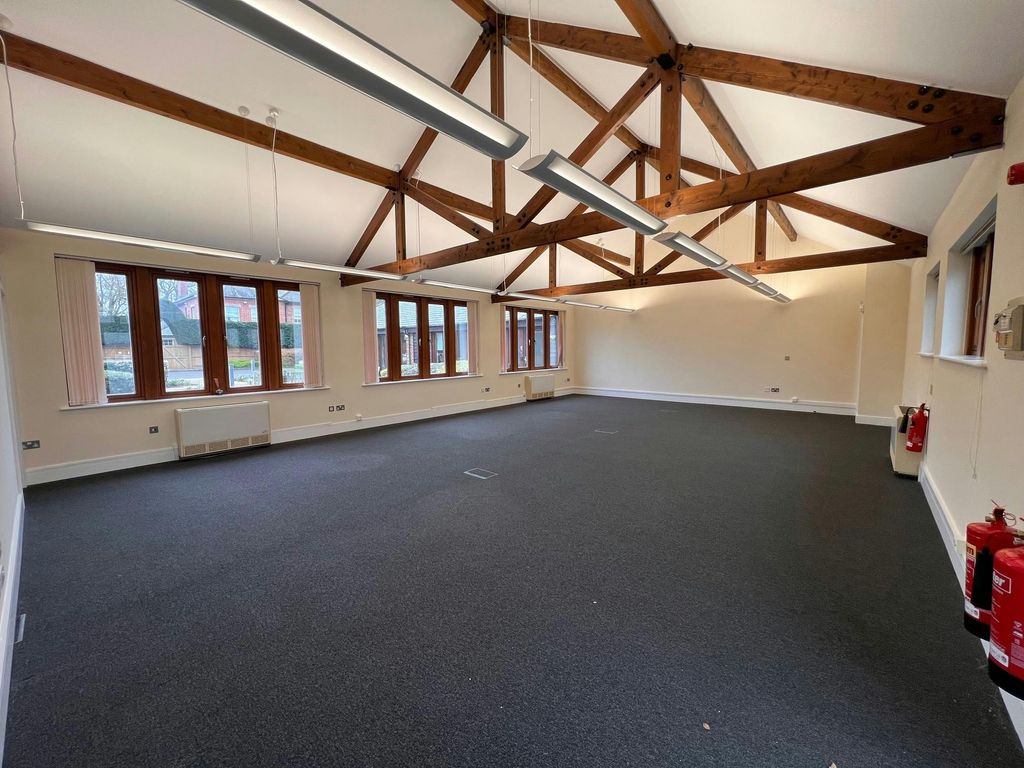 Property photo 3 of 9 Internal7.Jpg