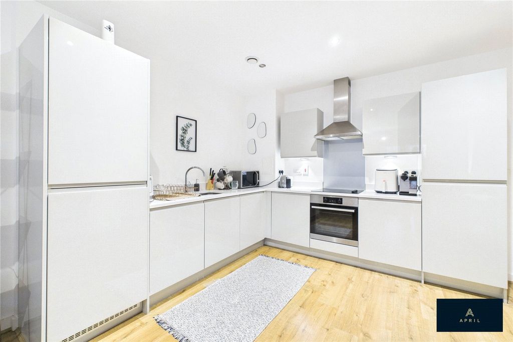 Property photo 3 of 34 Picture No. 31