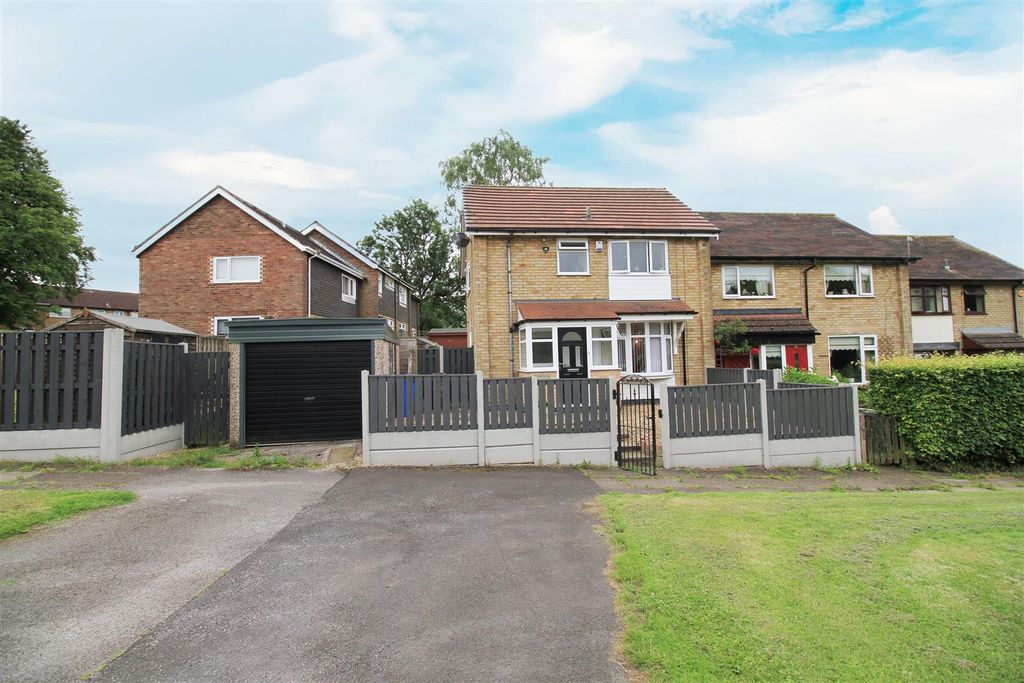 Property photo 1 of 20 Front View.Jpg